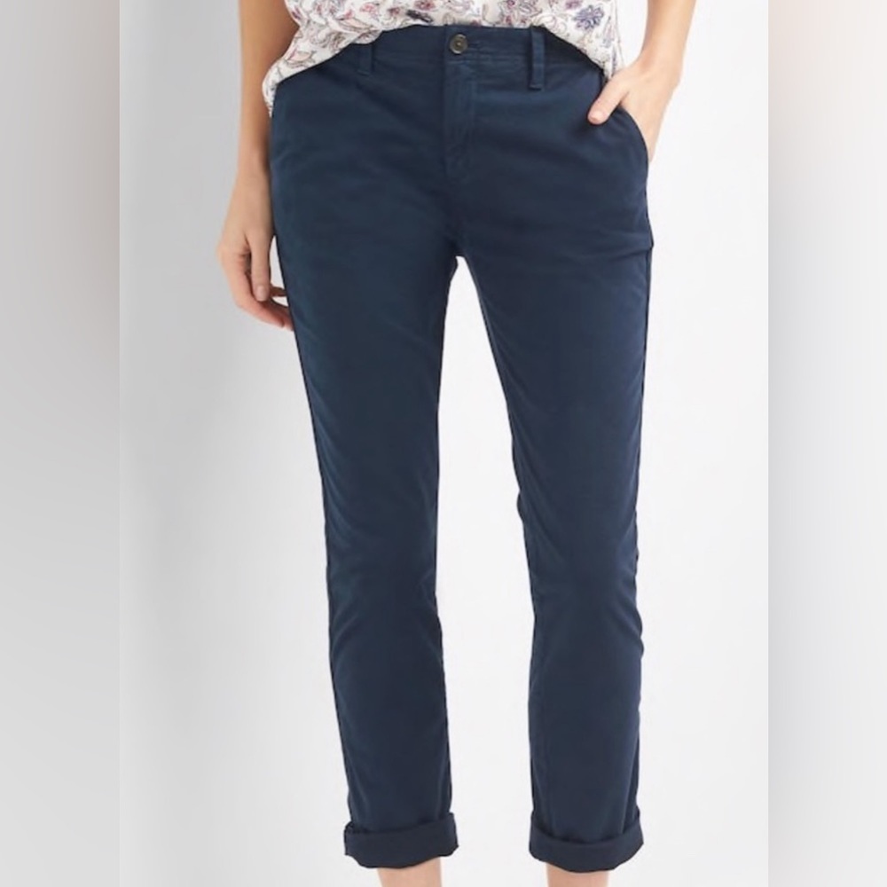 Khakis by GAP Vintage Rolled Crop in Blue GAPNavy Blue Trouser Pants 4-Pockets 0